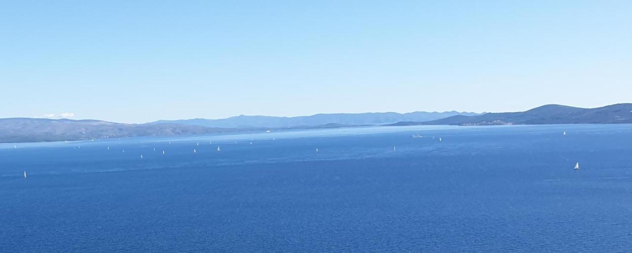 Bayview Apartment Trogir Bagian luar foto