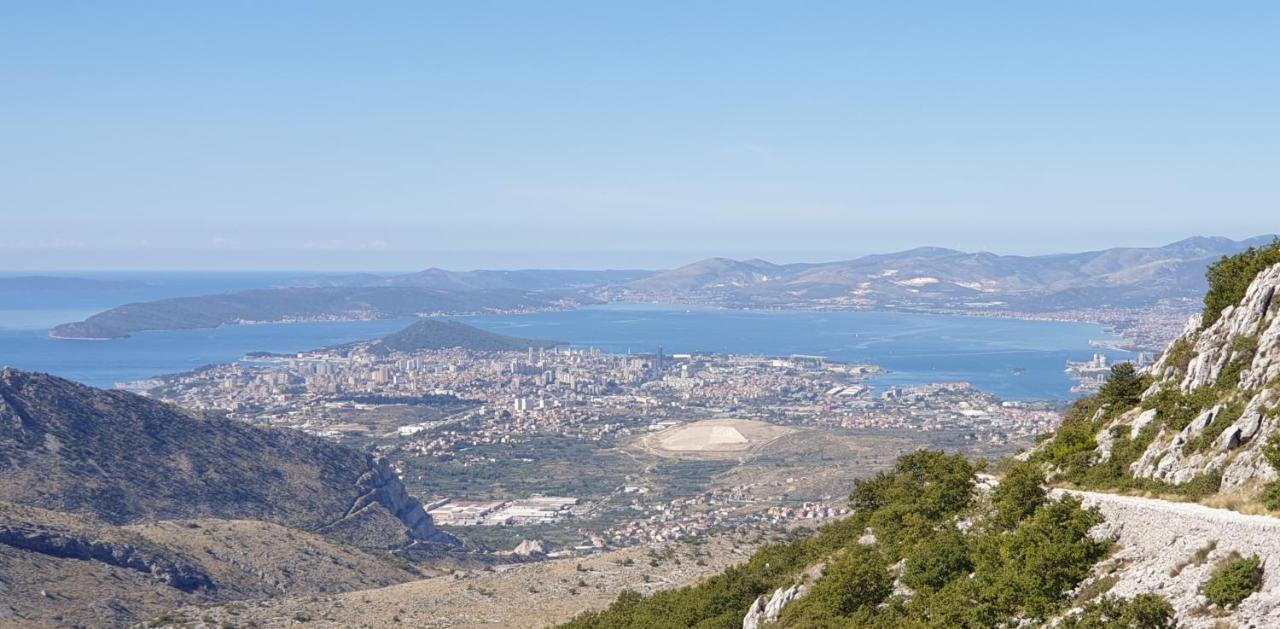 Bayview Apartment Trogir Bagian luar foto